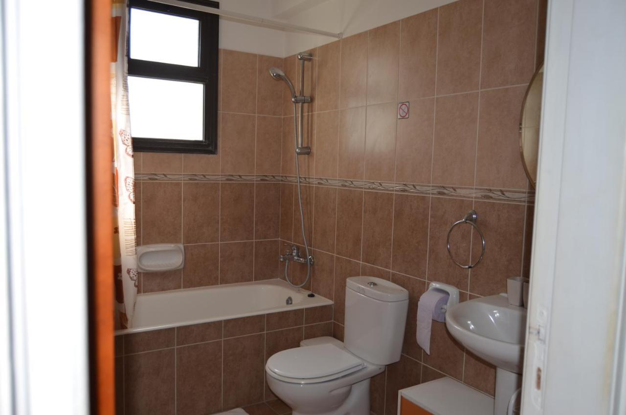 Faros Beach Apartment A102 パ フォス エクステリア 写真